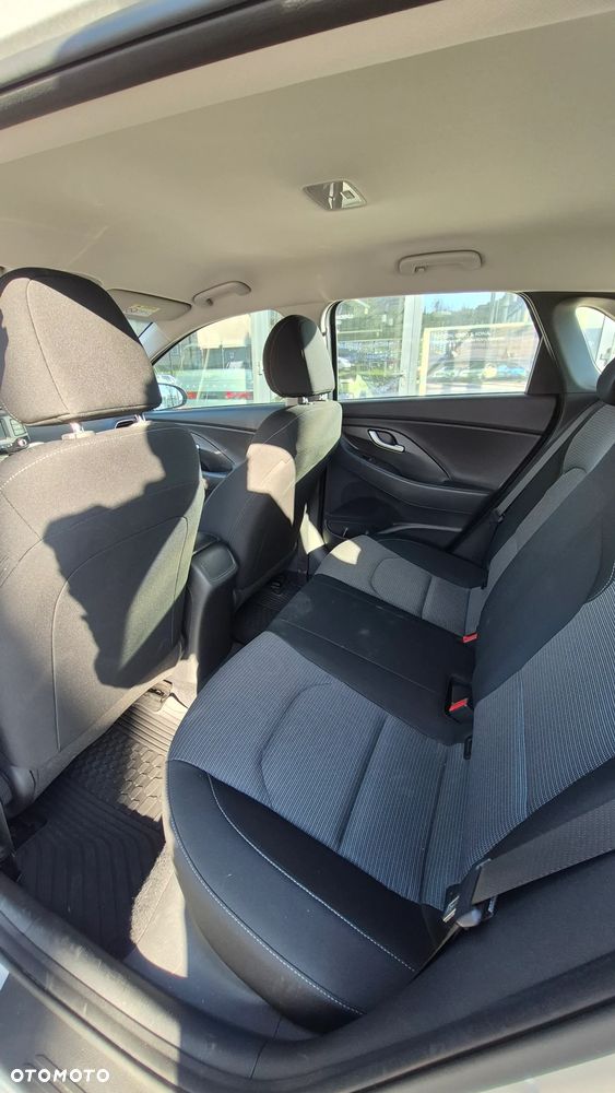 Hyundai i30 1.4 Classic + - 31