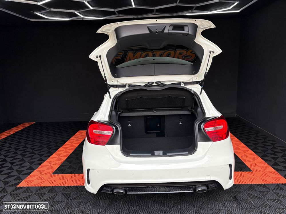 Mercedes-Benz A 200 CDI AMG Line - 28