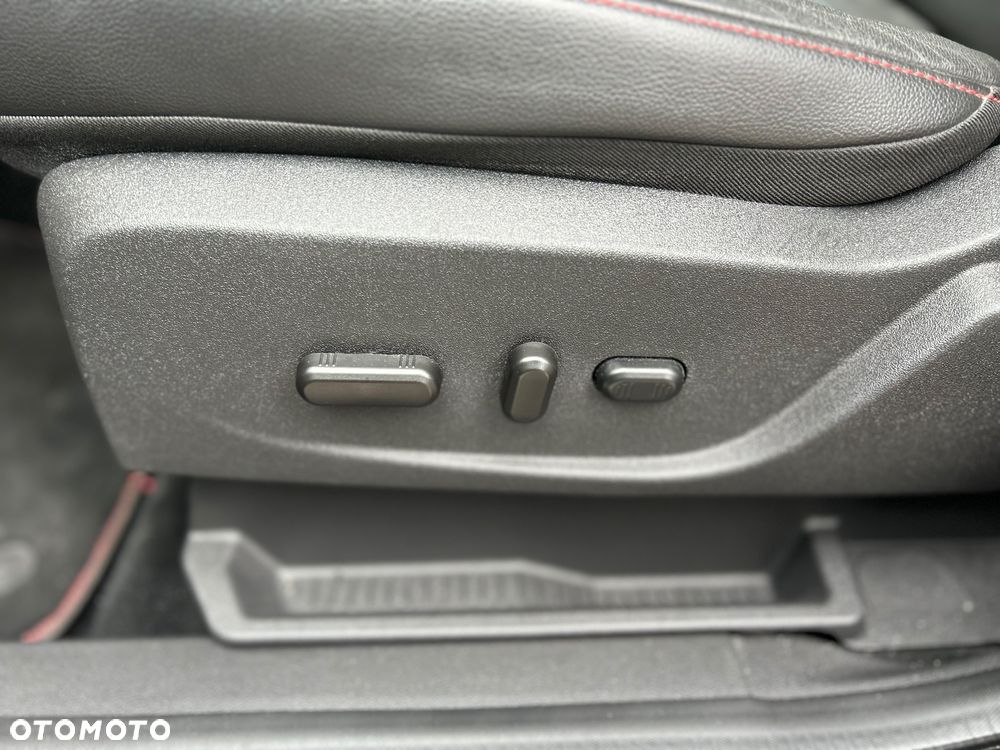 Ford Kuga 2.0 TDCi 4x4 ST-Line - 20