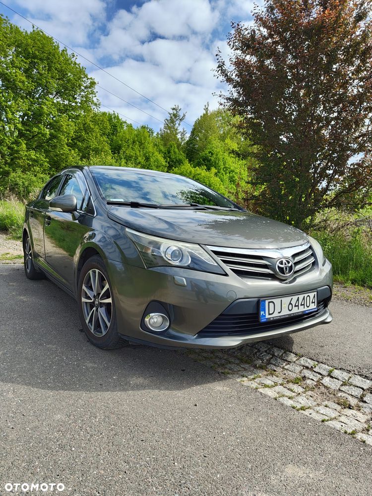 Toyota Avensis - 4