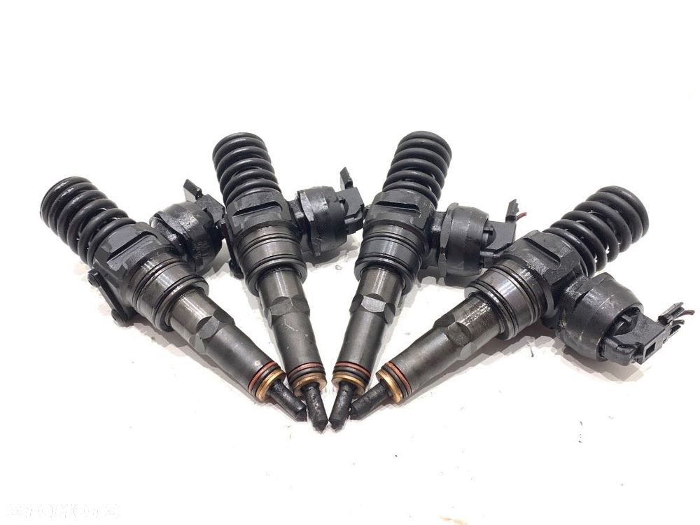 WTRYSKIWACZE KOMPLET  VW CADDY III Nadwozie pełne/minivan (2KA, 2KH, 2CA, 2CH) 2004 - 2015 1.6 75 - 1