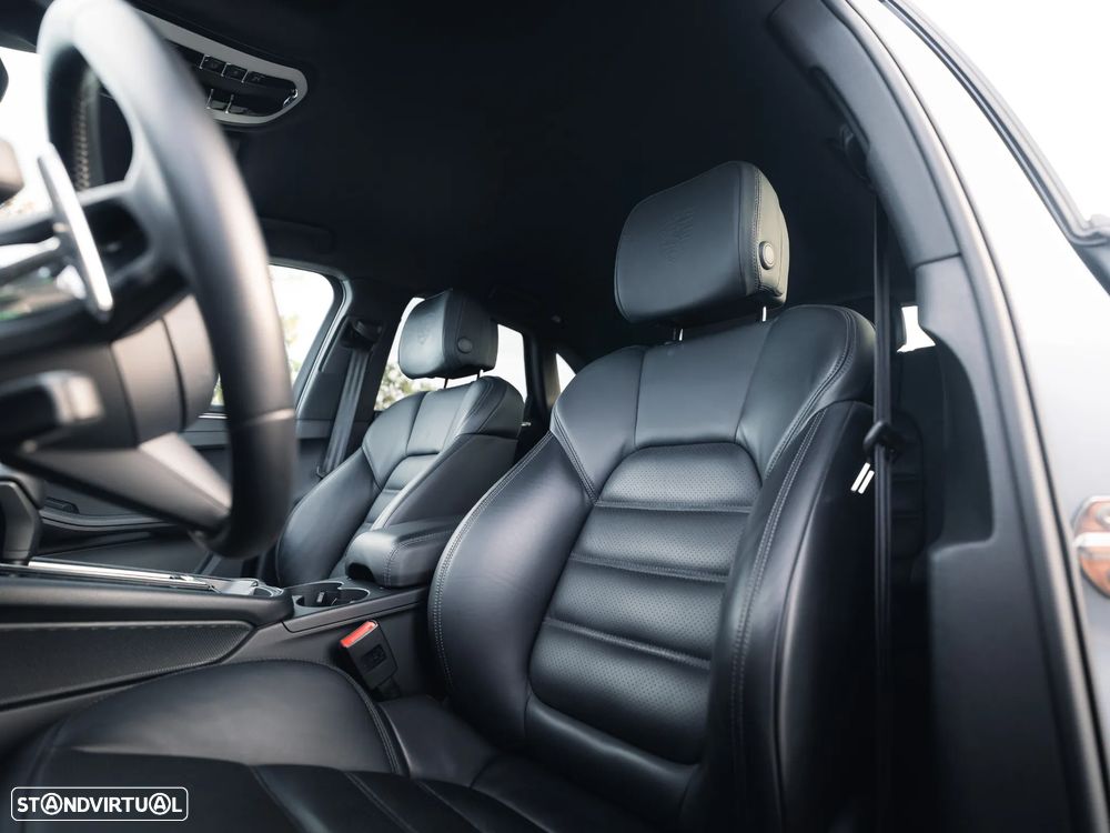 Porsche Macan T - 16