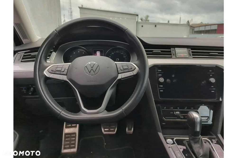 Volkswagen Passat Variant 2.0 TSI Business DSG - 7