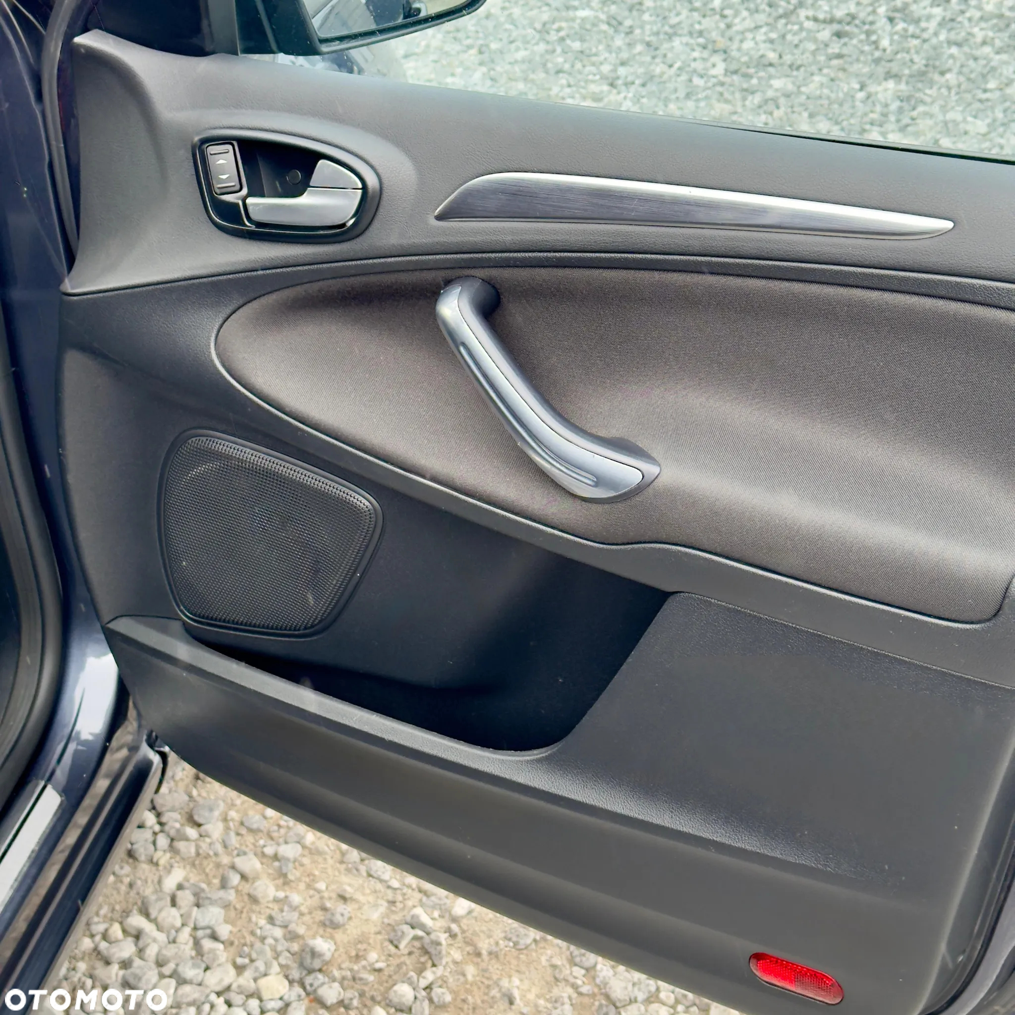 Ford S-Max - 35
