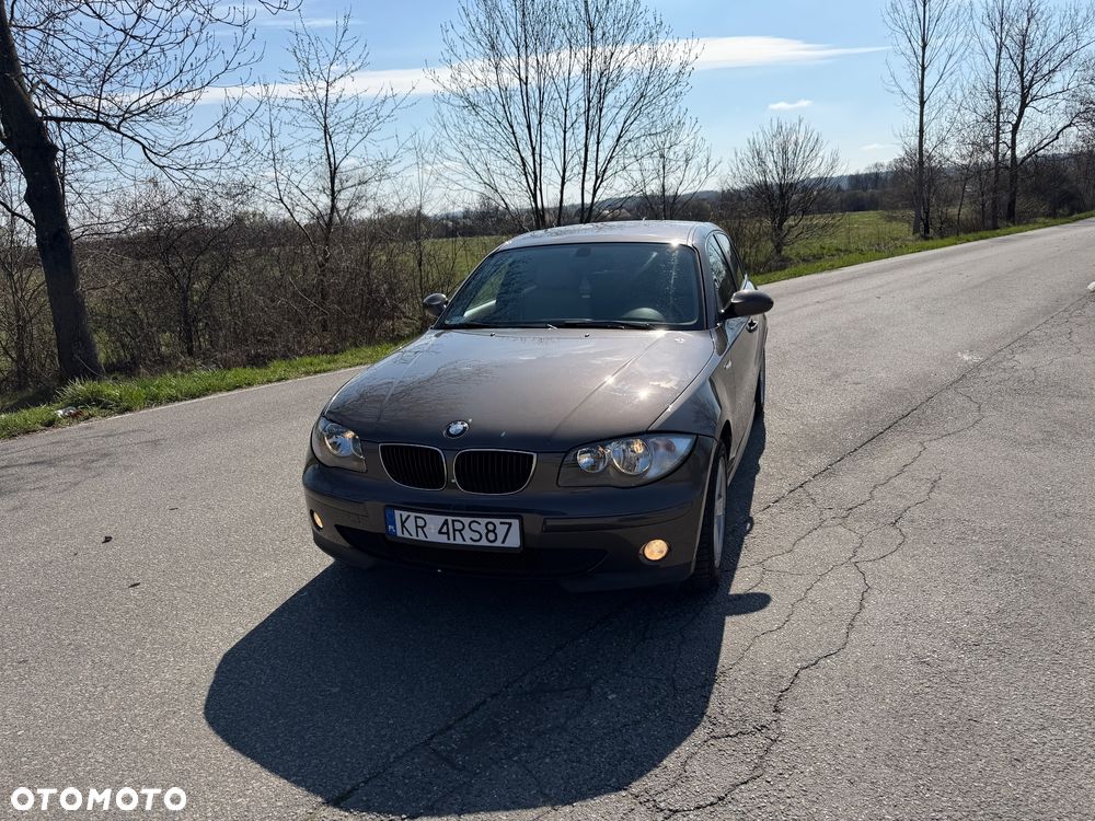 BMW Seria 1 120d - 8