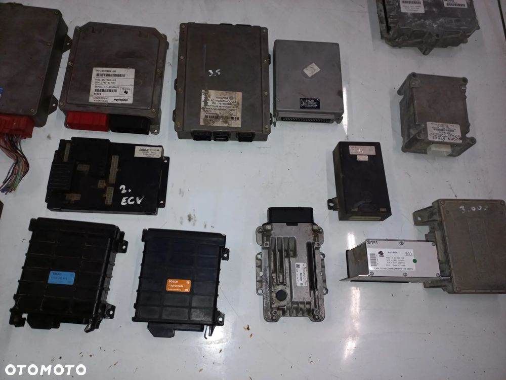 Srerownik skrzynin biegów,jazdy,komputer,licznik,zegar,prędkościomierz, ehr, S1X-11,sauer danfos,464030010,B830-330-180,G199860101020,TCE25,7700065375C,82008153,4564,3388670,M01A,datatronic,0.021.5490.4,3797689H95,A-0540G03D,3791700 h03,re70836,r917010035,ts135,al154758,67hk102,82032694,edc,a-0605g03k,0.010.4069.4, 1248275510,230599a4,1-40-558-1001,moduł,1987585c,1964762c2,1964778c1,04213097,sagem v7,5 ,2098aa,7700030821, 0538201009,007,bosch,auto5,case,sdf,same,deutz,bobcat,merlo.lamborghini,hurlimann, - 6