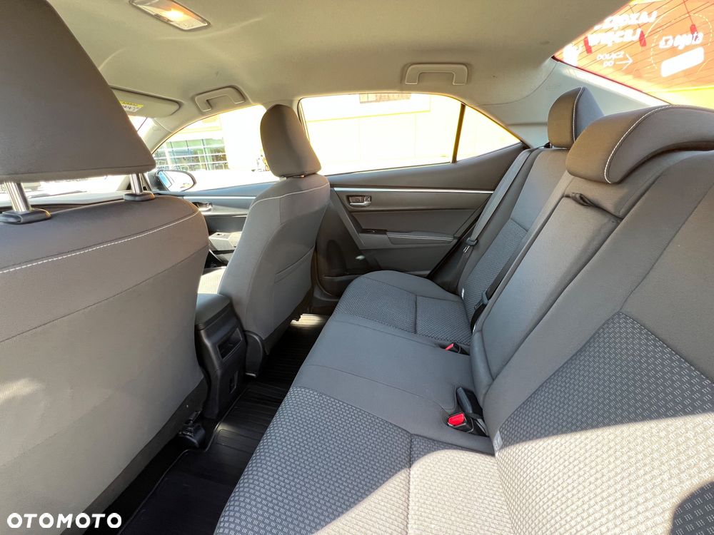 Toyota Corolla 1.6 Prestige - 24