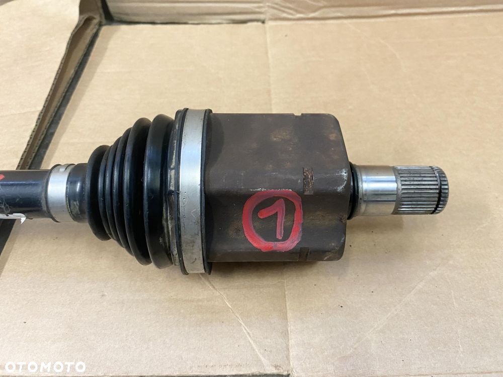 VW TRANSPORTER T6 MULTIVAN CARAVELLE 2.0TDI 16- PÓŁOŚ PRZEDNIA LEWA  KRÓTKA - 3