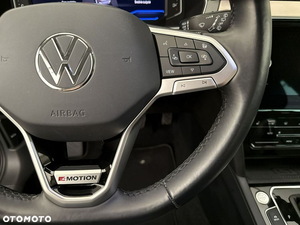 Volkswagen Passat - 28