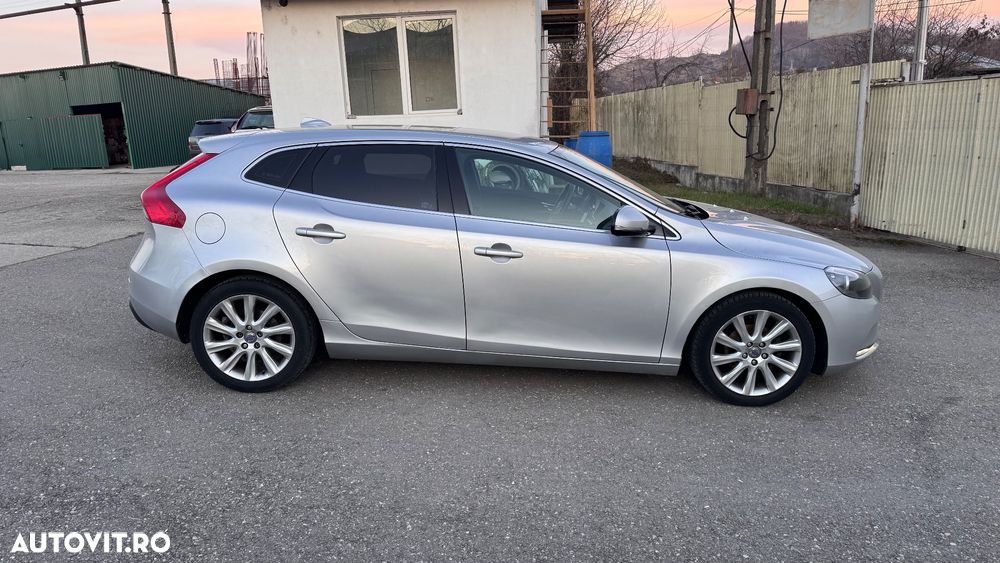 Volvo V40 D2 ECO Summum - 13