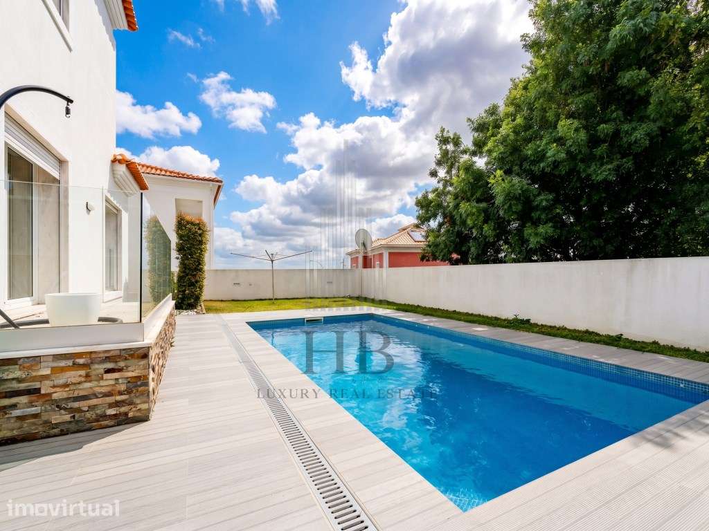 Exclusiva Moradia T4 com Piscina e Jardim Privativo | Sintra |Maniq... - Grande imagem: 2/60