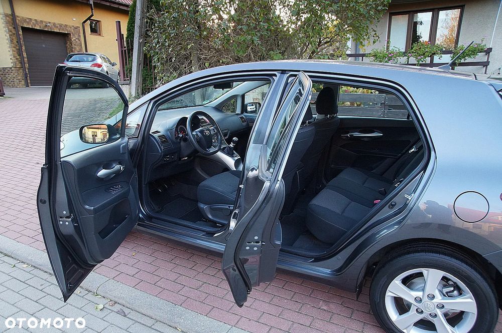 Toyota Auris 1.6 Comfort - 21