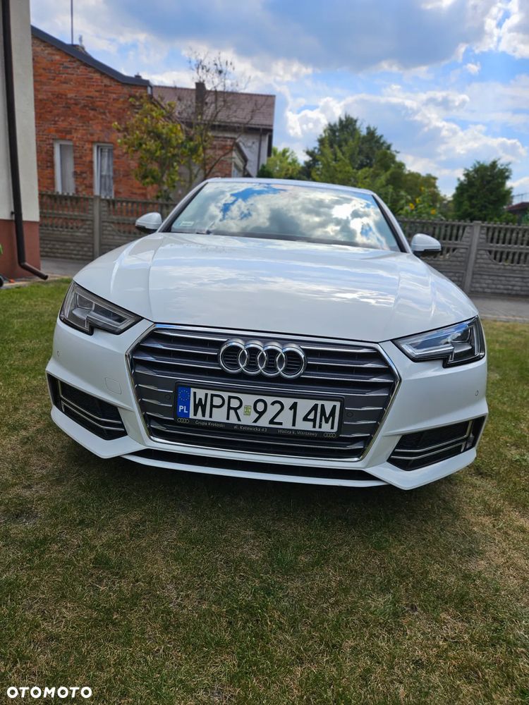 Audi A4 - 1
