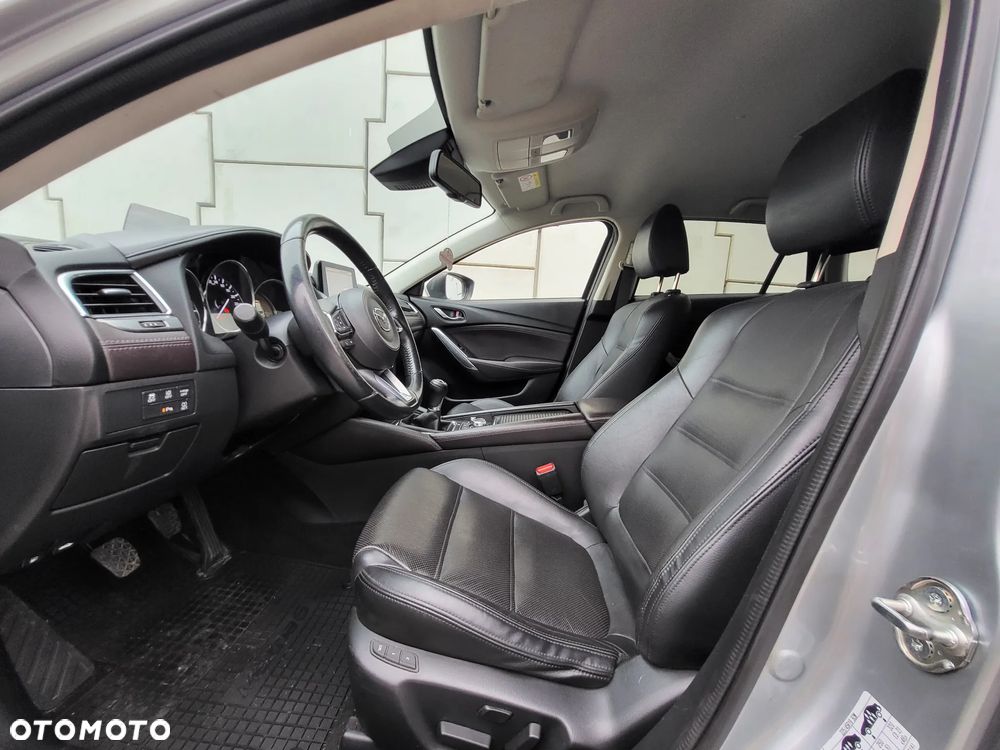 Mazda 6 - 8