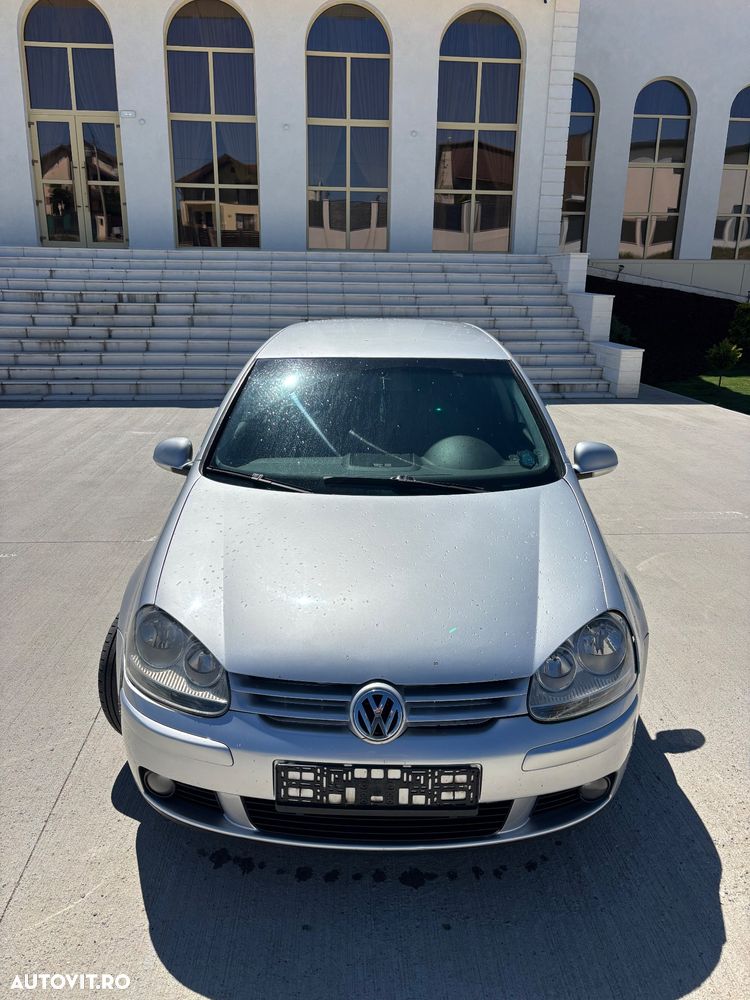 Volkswagen Golf - 2