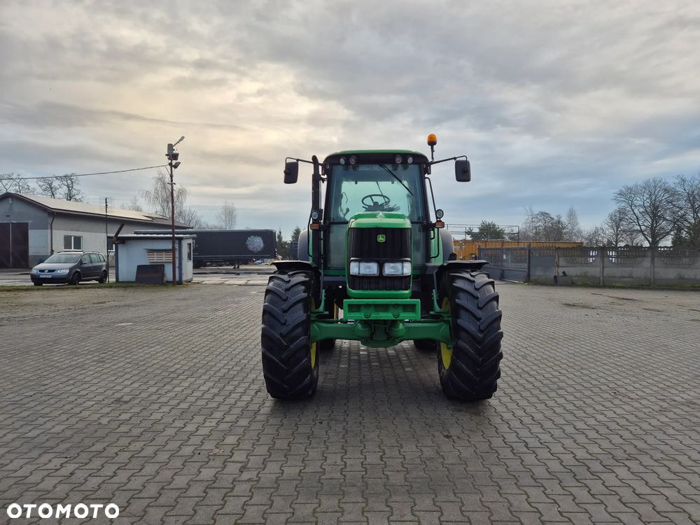 John Deere 6830, amortyzowana oś - 2