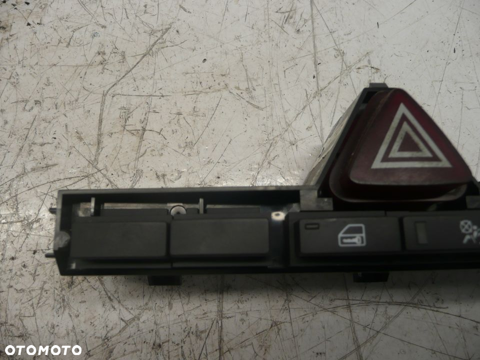 OPEL CORSA D LIFT 1.3CDTI PRZEŁĄCZNIK PANEL WŁĄCZNIK AWARYJNYCH 13328694 - 2