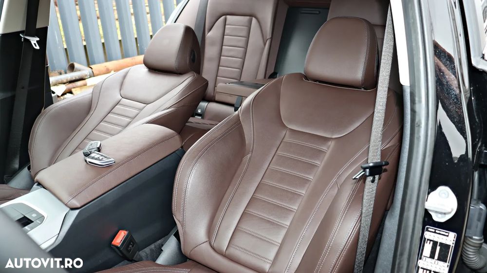 BMW Seria 3 320d Aut. Efficient Dynamics Edition Edition Luxury Line Purity - 16