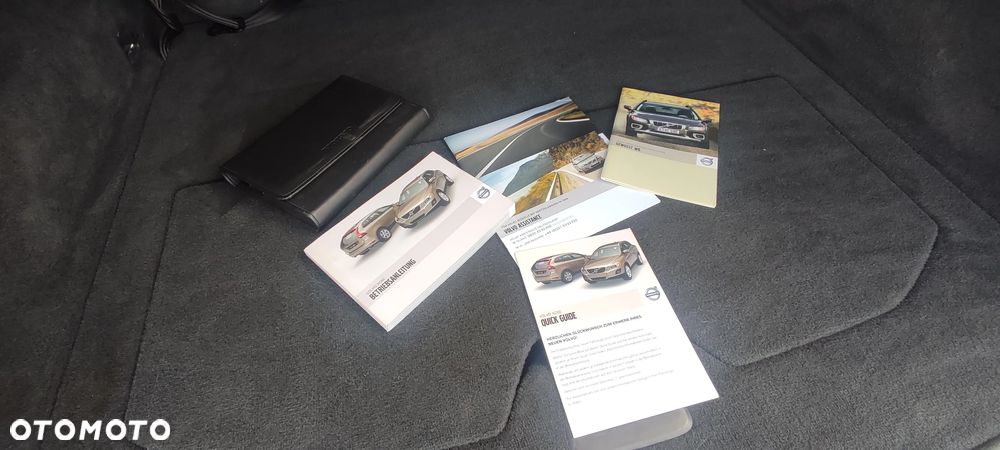 Volvo XC 60 D5 AWD - 24