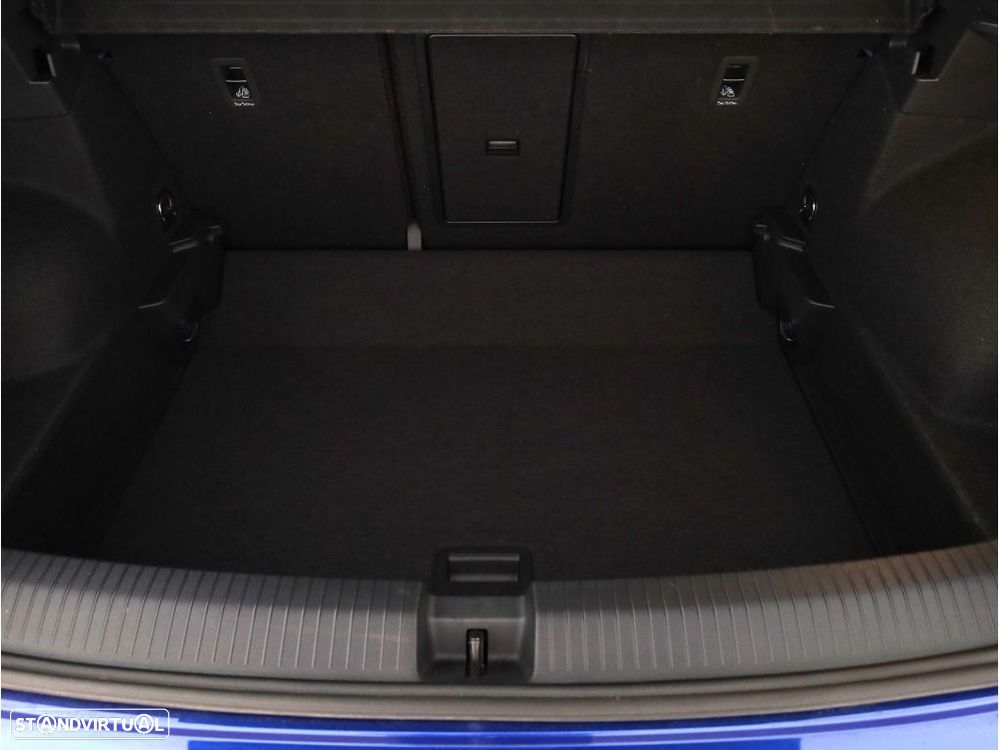 VW T-Roc 2.0 TDI R-Line DSG - 18