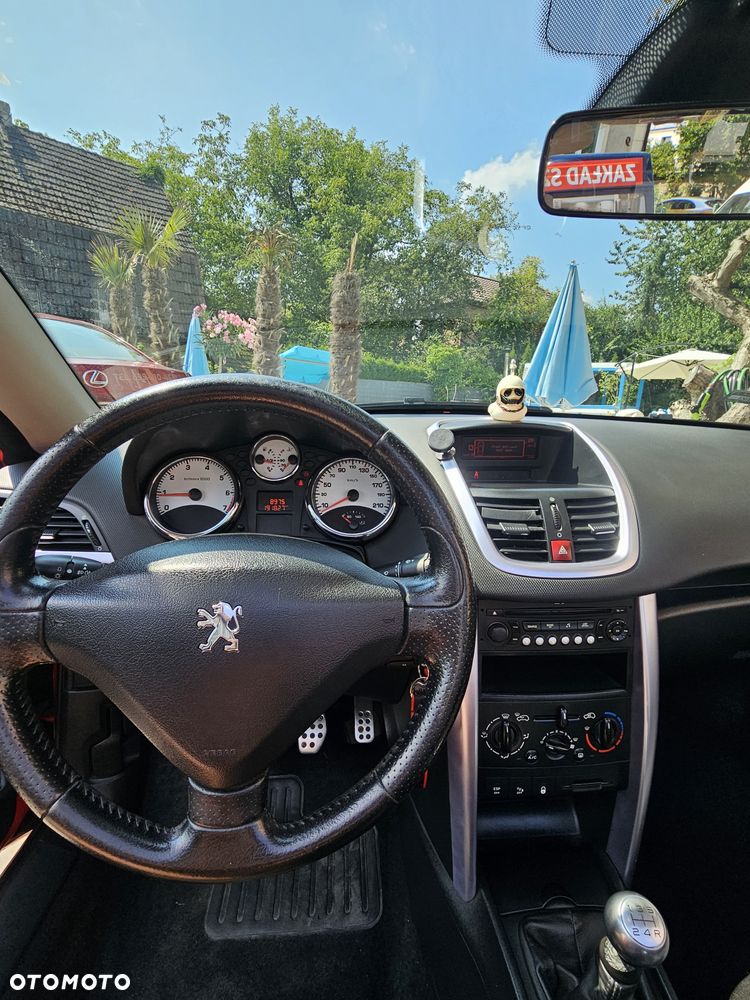 Peugeot 207 CC - 12