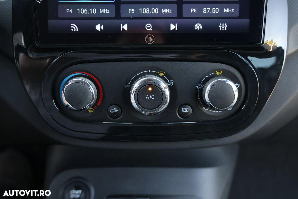 Renault Captur dCi 90 EDC Helly Hansen - 13