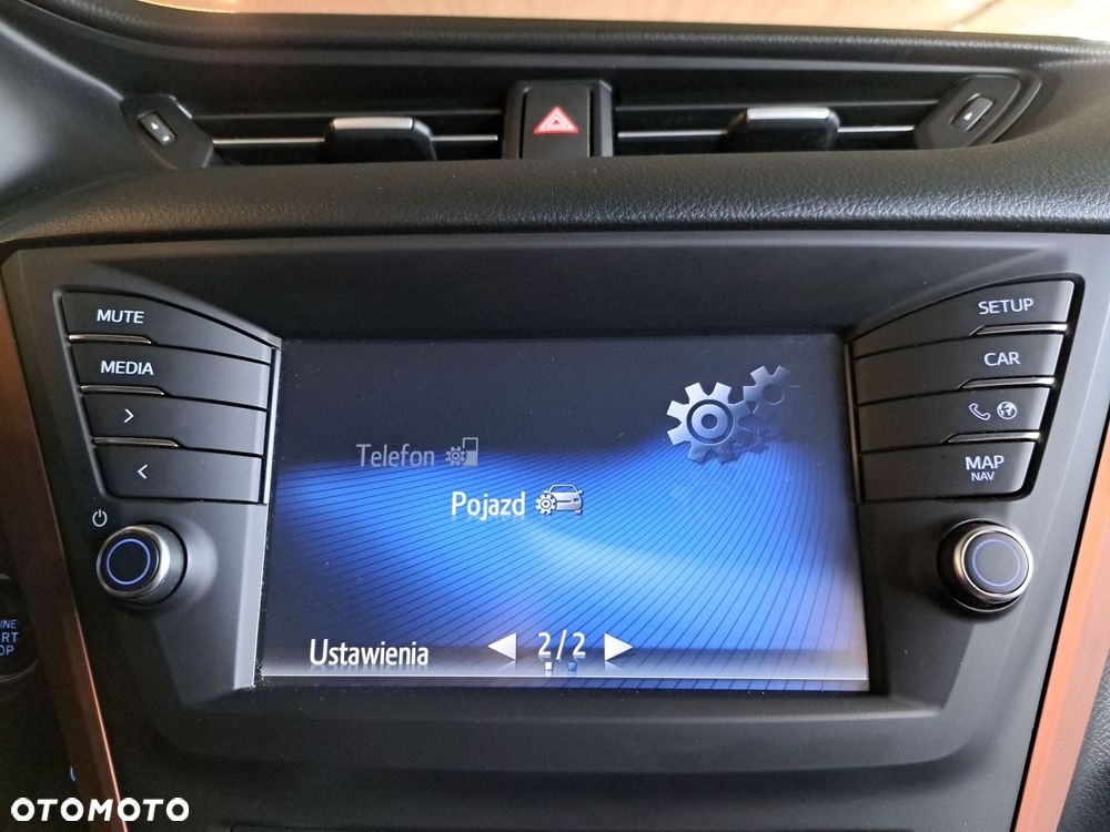 Toyota Avensis 2.0 Premium MS - 26