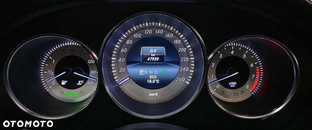 Mercedes-Benz CLS 500 4Matic 7G-TRONIC - 24