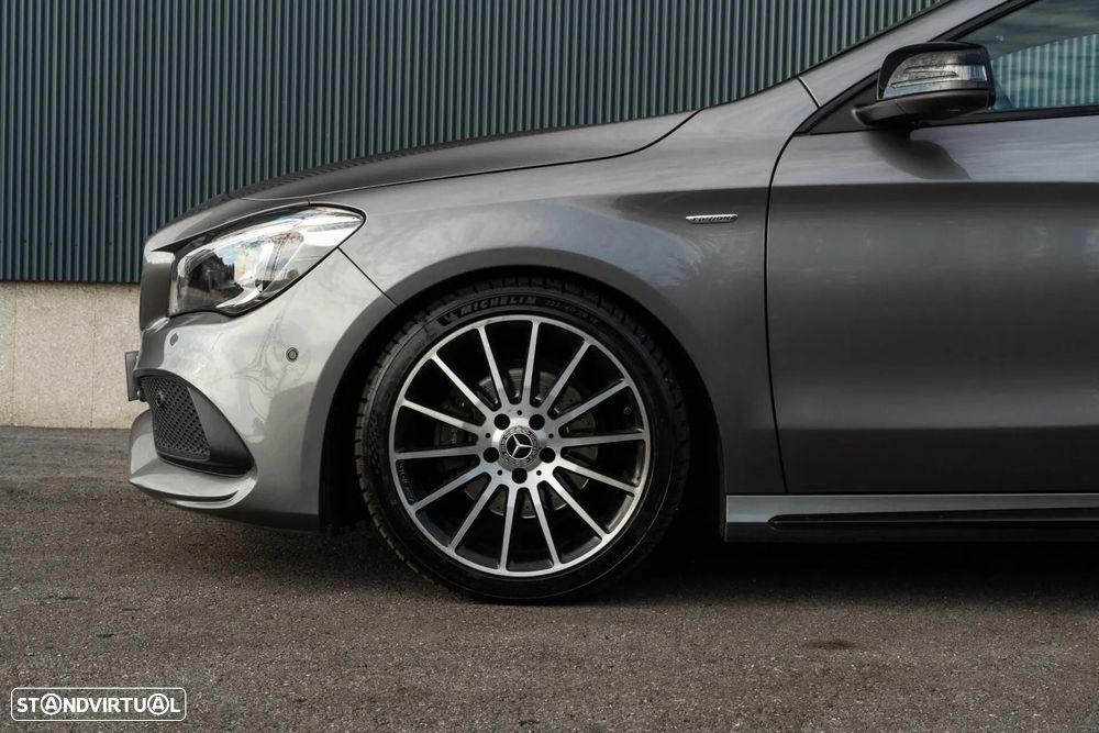 Mercedes-Benz CLA 180 d Shooting Brake AMG Line - 38