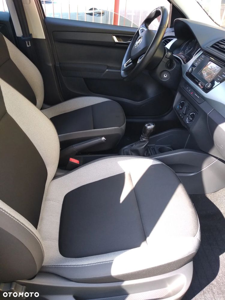 Skoda Fabia 1.0 TSI Ambition - 24