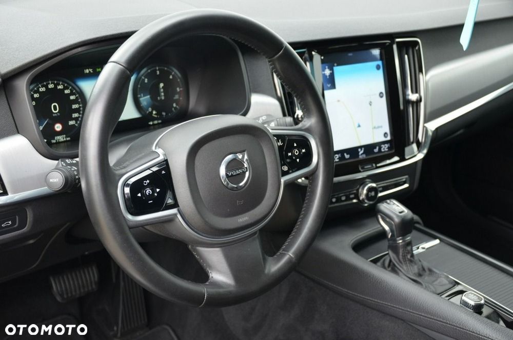 Volvo V90 - 23