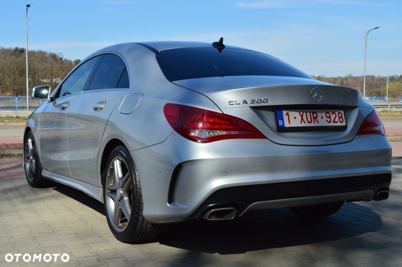 Mercedes-Benz CLA 200 AMG Line - 8