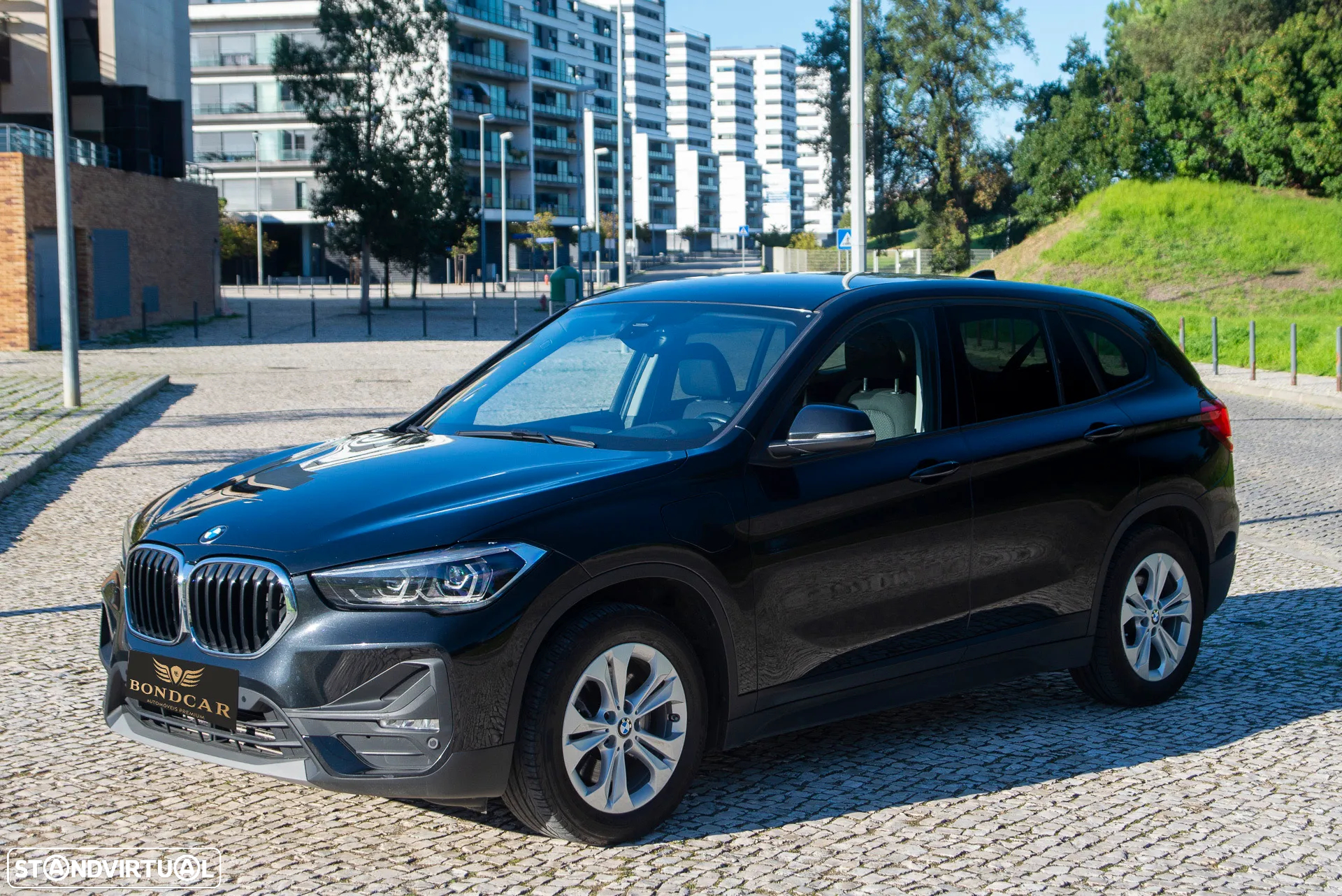 BMW X1 25 e xDrive Corporate Edition - 3