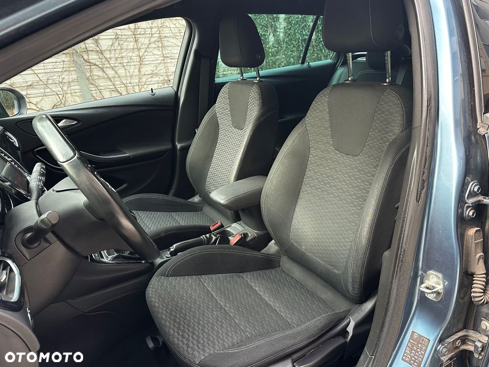 Opel Astra 1.4 T Dynamic S&S - 23