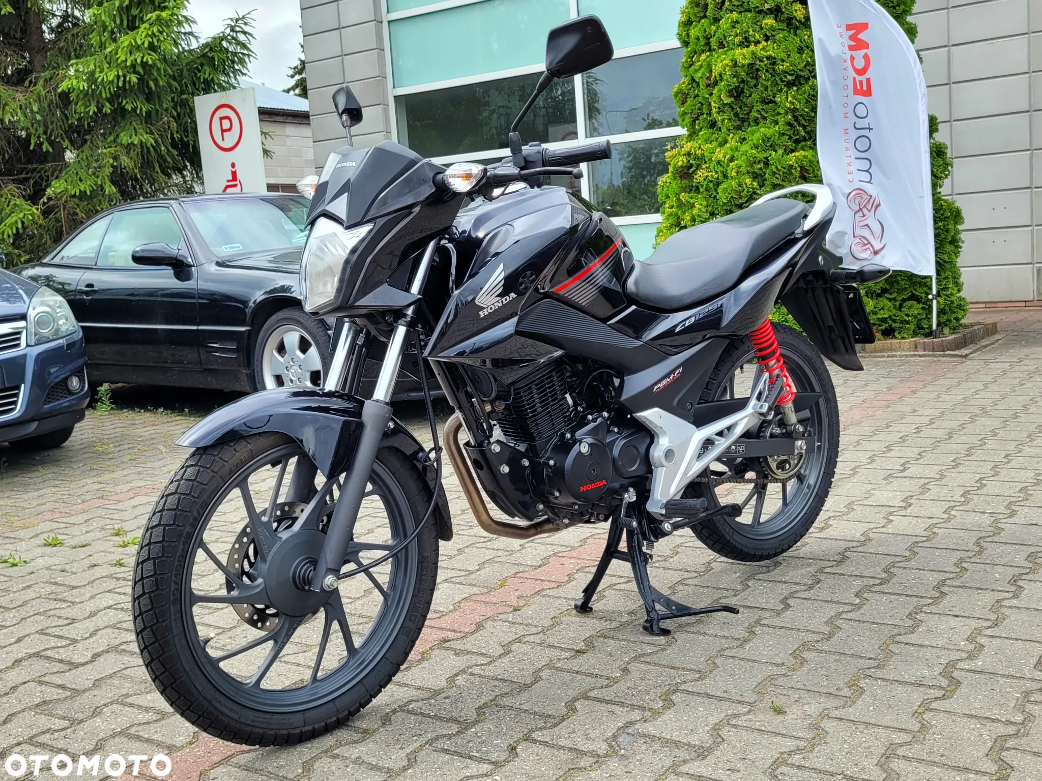 Honda CBF - 2