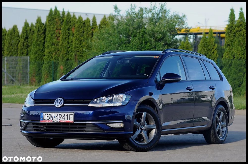 Volkswagen Golf 1.6 TDI SCR Comfortline - 4