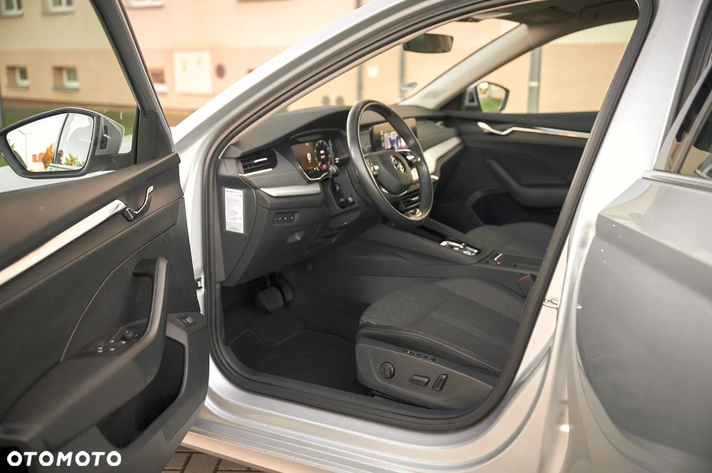 Skoda Octavia 1.5 TSI e-TEC DSG Selection Plus - 16