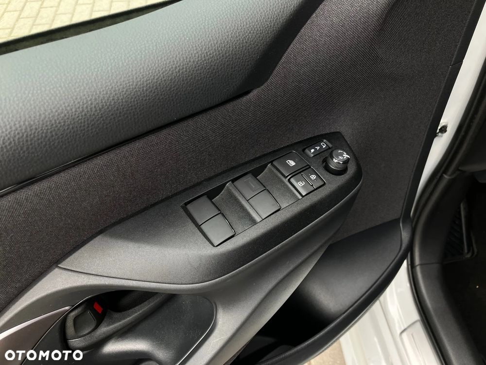 Toyota Yaris Hybrid 1.5 GR Sport - 35