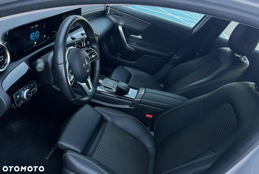 Mercedes-Benz Klasa A 250 e PHEV AMG Line 8G-DCT - 8