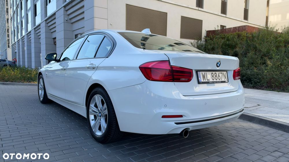 BMW Seria 3 318i Sport Line - 2