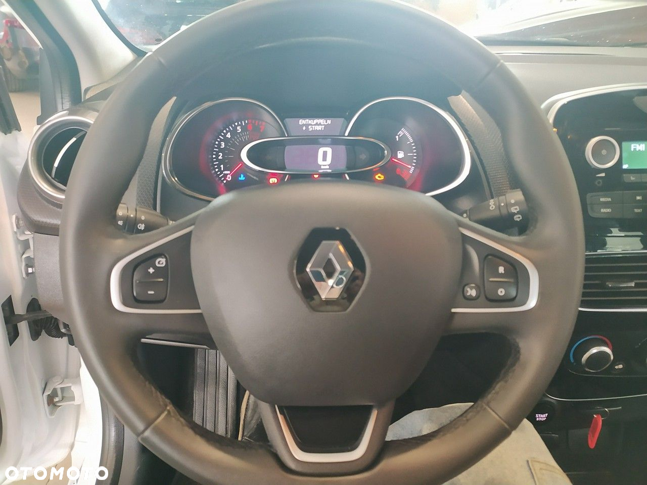 Renault Clio 1.2 16V Limited EU6 - 5