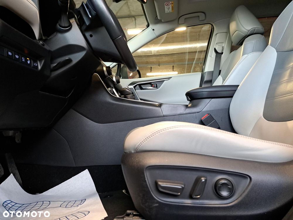 Toyota RAV4 2.5 Hybrid Executive 4x4 - 32