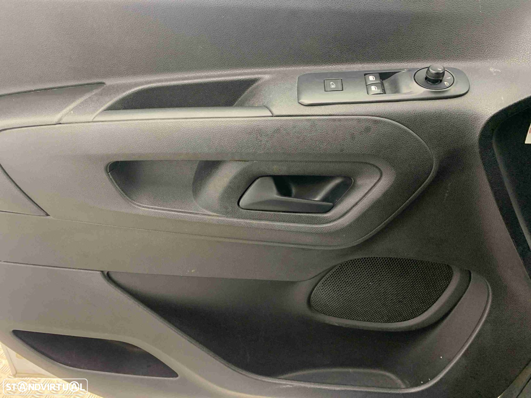 Peugeot Partner 1.5 BlueHDi Premium Longa - 11