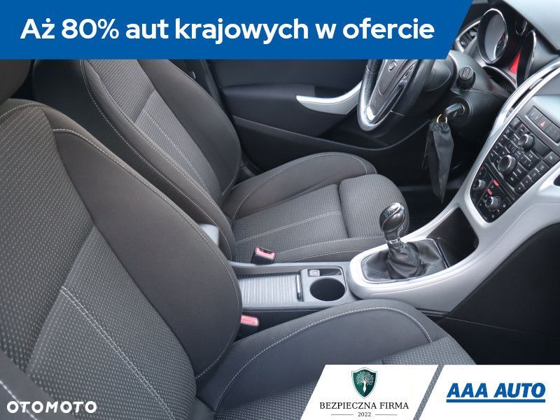 Opel Astra - 11