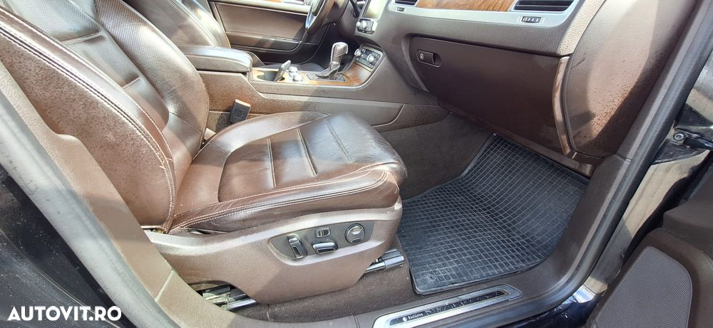 Volkswagen Touareg - 14