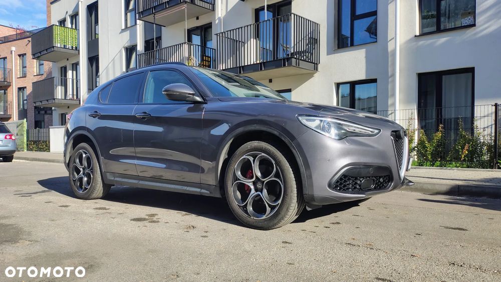 Alfa Romeo Stelvio - 5