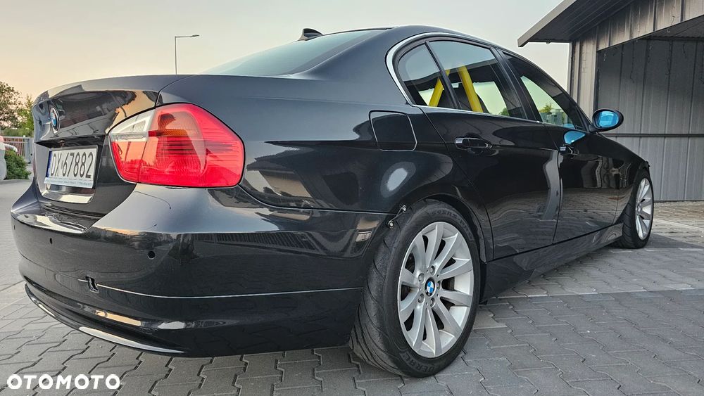 BMW Seria 3 325i - 3