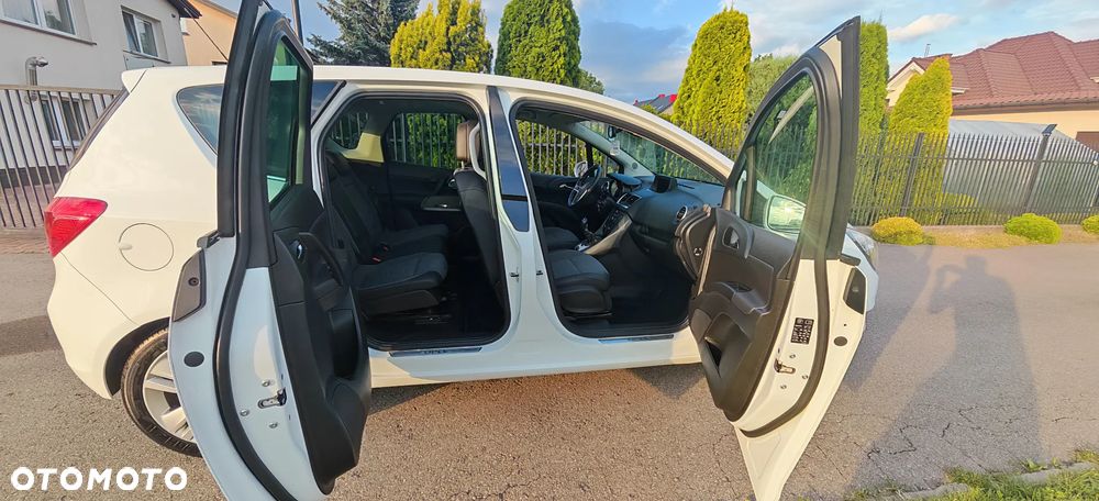 Opel Meriva 1.4 T Essentia S&S - 28