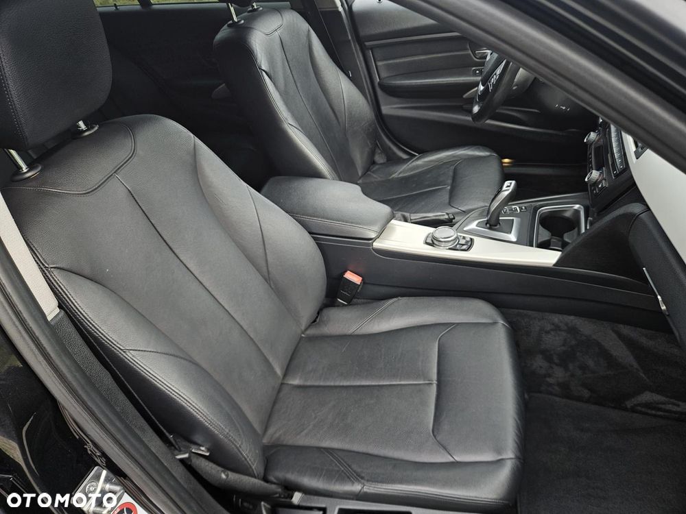 BMW Seria 3 - 25