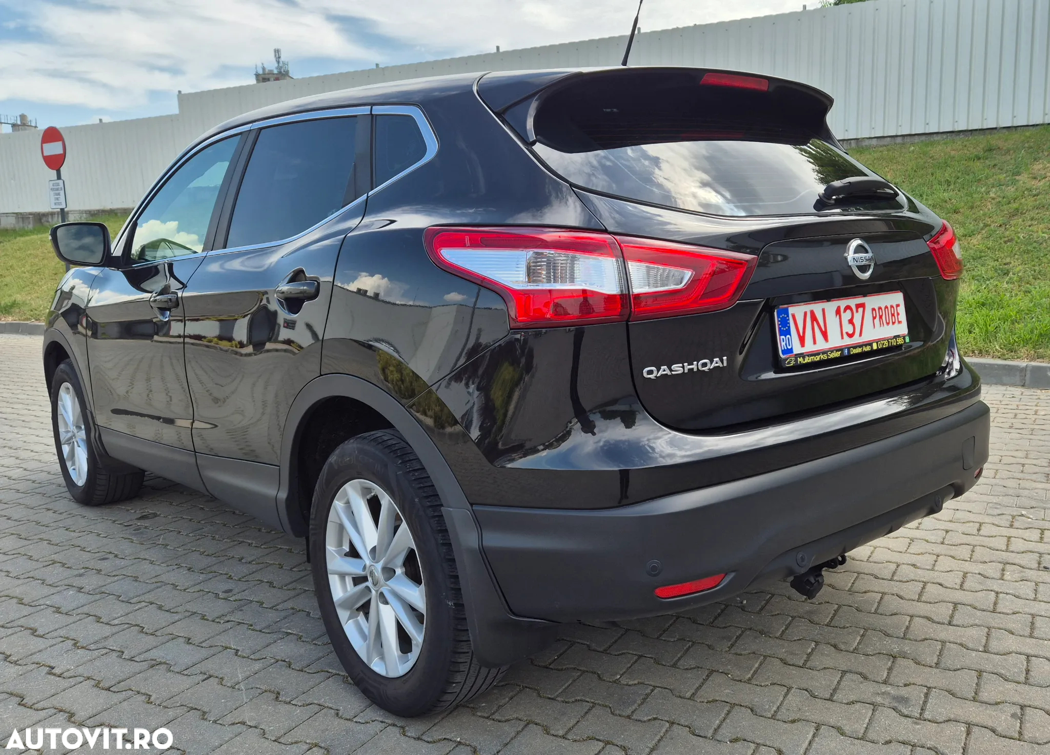 Nissan Qashqai 1.5 DCI N-Connecta - 4